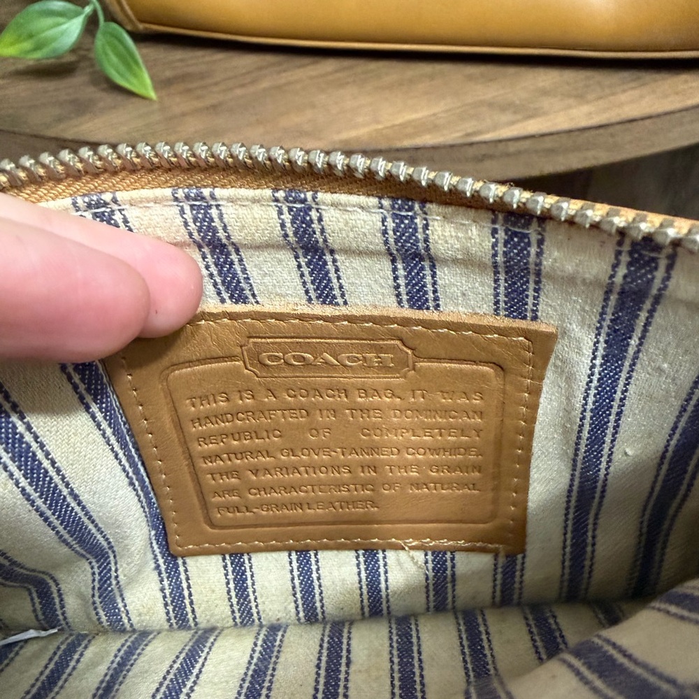 Coach Leather Shoulder Bag and Wallet - Picture 4 of 5